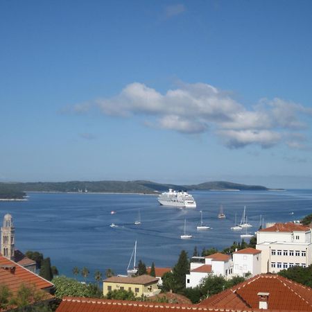 Apartments Kresic Hvar Town Exterior photo