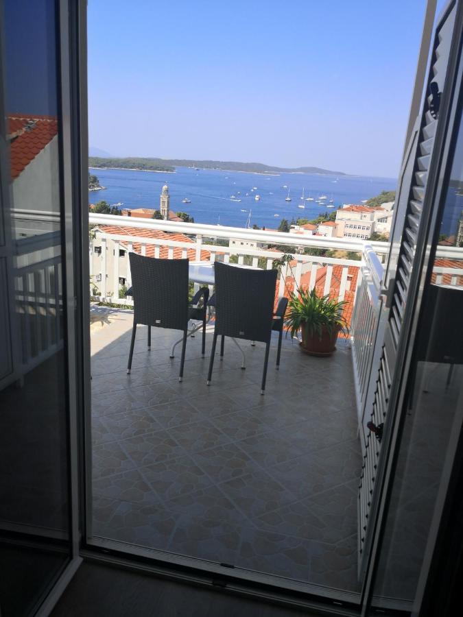 Apartments Kresic Hvar Town Exterior photo