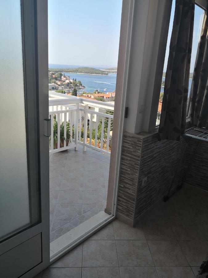 Apartments Kresic Hvar Town Exterior photo