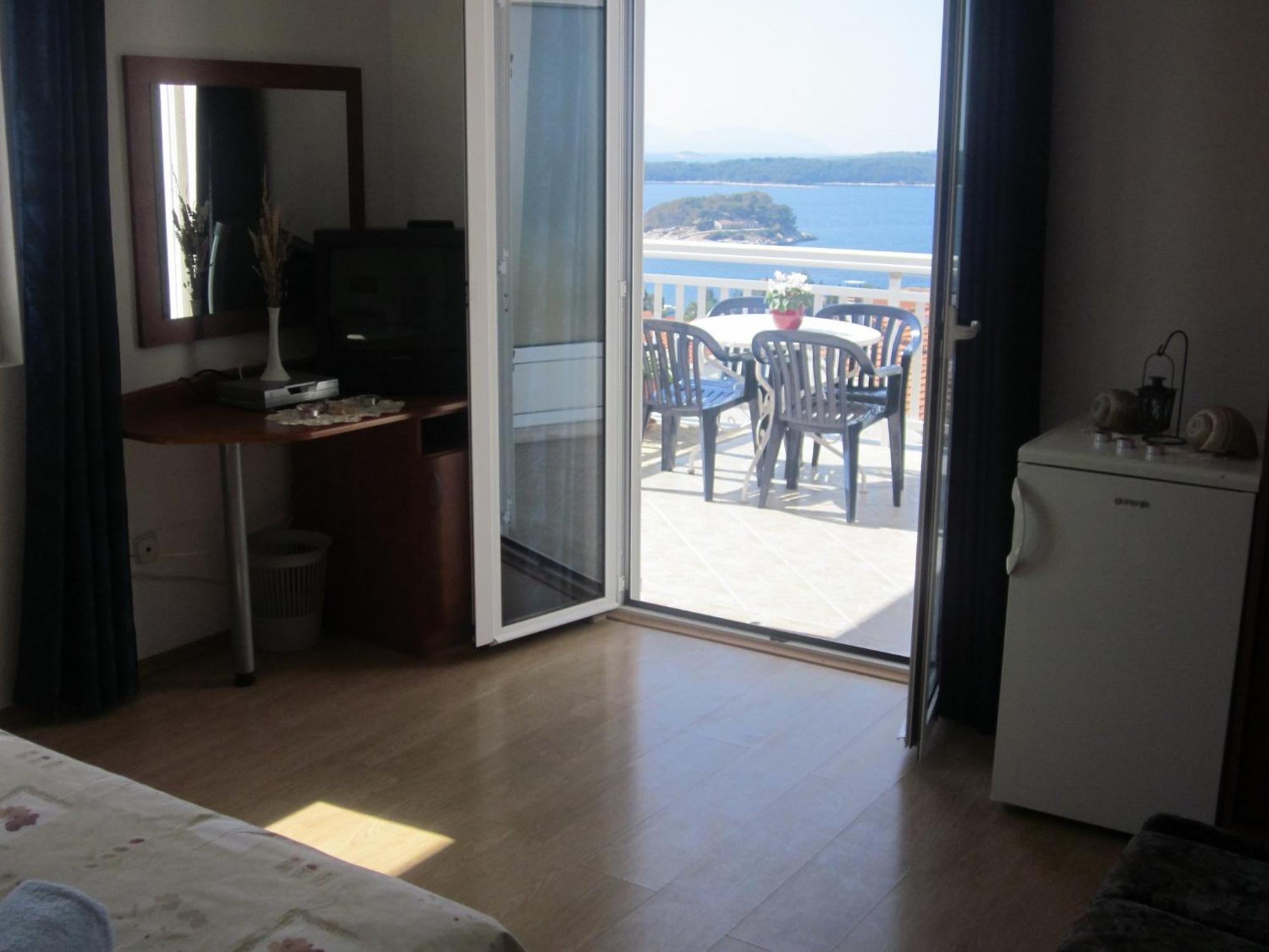 Apartments Kresic Hvar Town Room photo