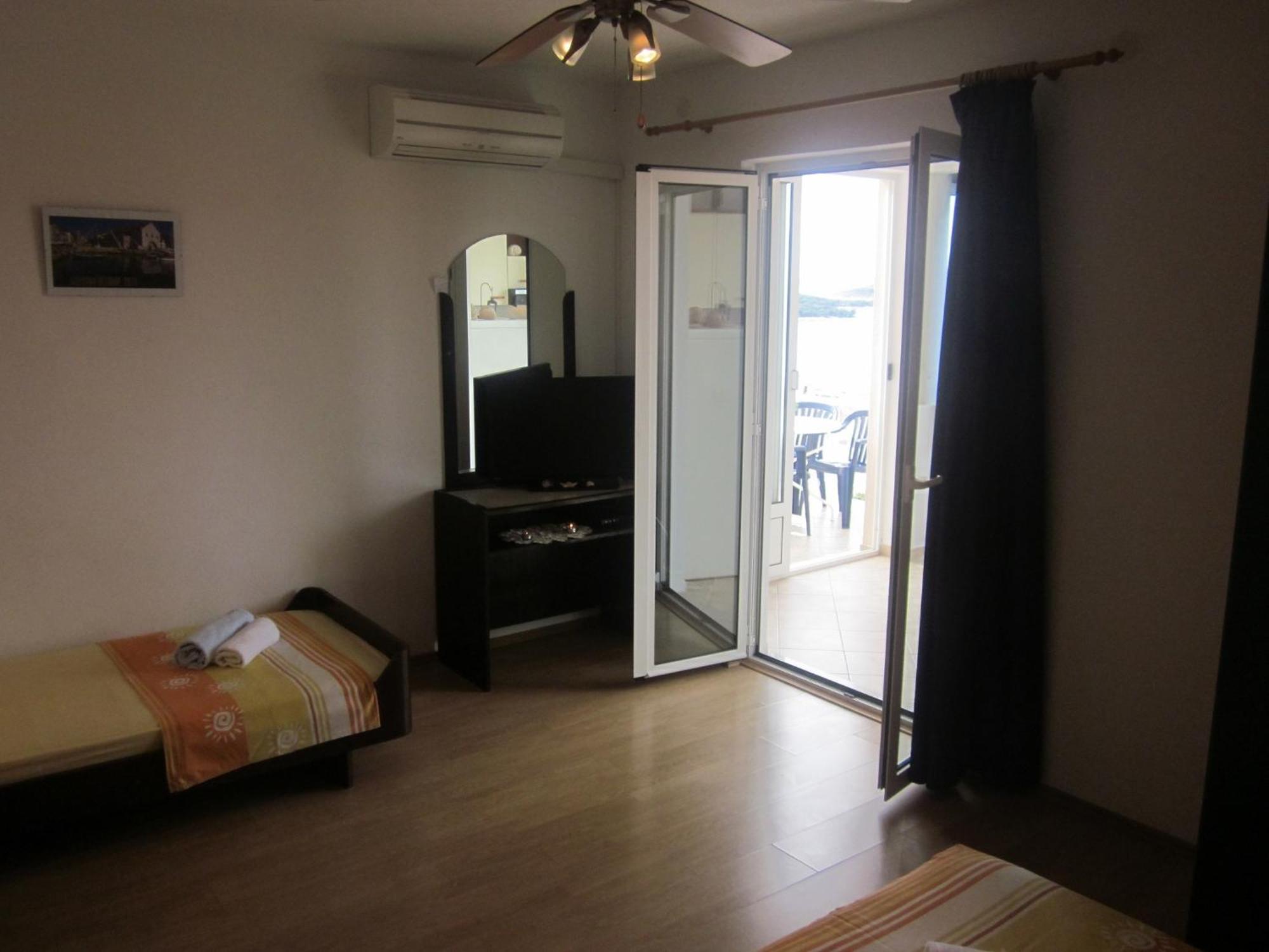 Apartments Kresic Hvar Town Room photo