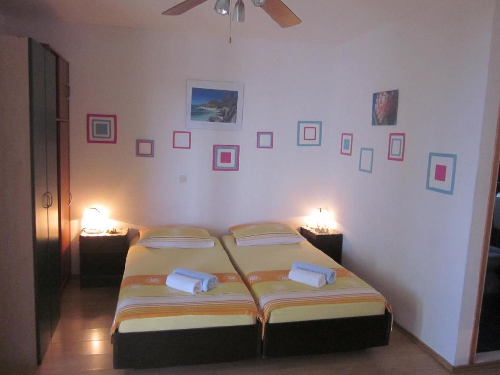 Apartments Kresic Hvar Town Room photo